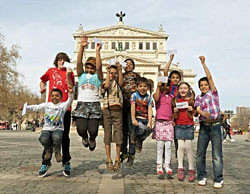 Frankfurter Kids vor der alten Oper